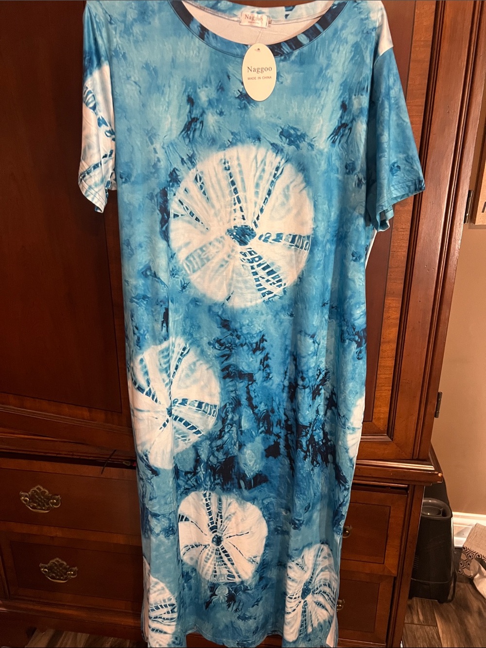 Dress - Picture 5 of 7